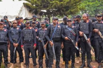 Security operatives apprehend suspected fake bank transfer scammer in Edo