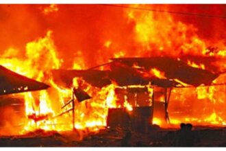 Fire guts building in Osun [VIDEO]