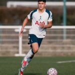 Transfer: Arsenal to sign Elijah Upson