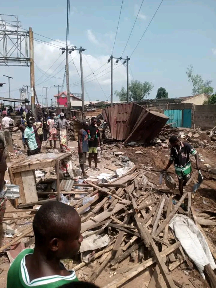 UCDA demolishes shanties in Umuahia, says they were hideouts for criminals