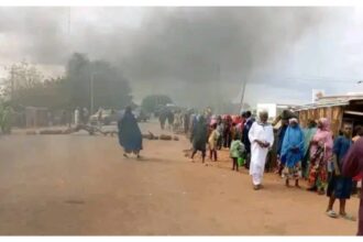 Bandit attacks spark protest in Sokoto as angry residents block major highway [VIDEO]