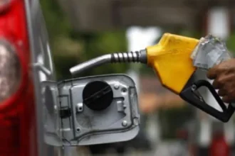 BREAKING: Fuel Price: Nigerian filling stations shut down over petrol rate increase speculation