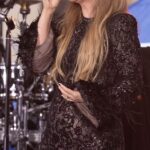 Insider Reveals Kelly Clarkson Was ‘Going Off Script’ More Than NBC Wanted