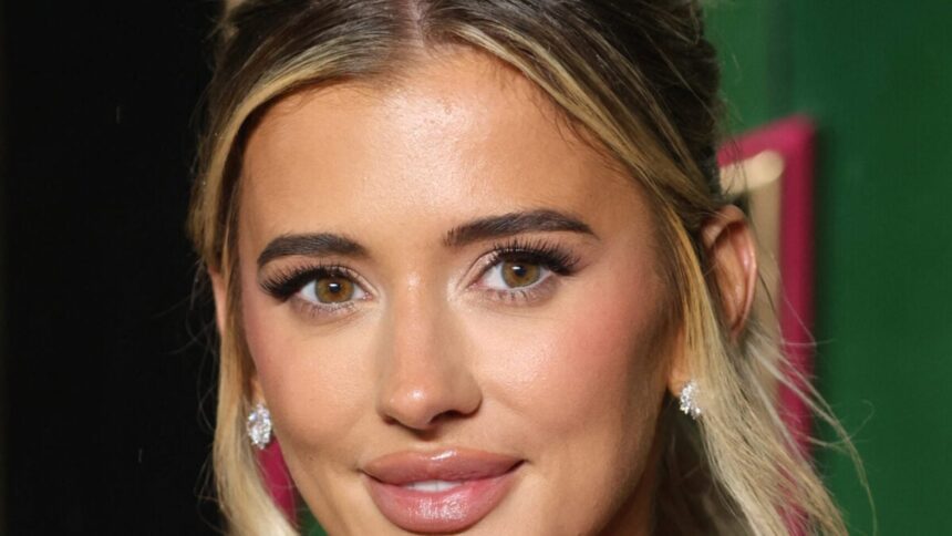 Jessy Potts Stuns In Tiny Bikini After Debuting New Beau