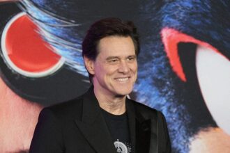 Jim Carrey Breaks Silence On ‘The Mask’ Director Chuck Russell’s Unexpected Death