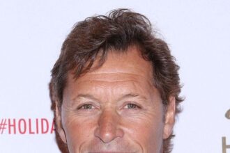 NHL Legend Ron Duguay ‘Knocked Out A Few Teeth’ In Nasty Fall Amid Cancer Battle