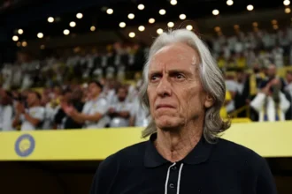 Portugal coach, Jorge Jesus sends message to Ronaldo’s critics