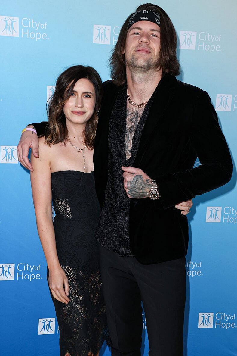 ‘SLOMW’ Star Layla Taylor Appears To Confirm Girlfriend After Coming Out As Bisexual