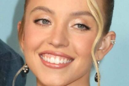 Sydney Sweeney Highlights ‘Amazing Rack’ In ‘Wet ‘N Wild’ Bikini Photos