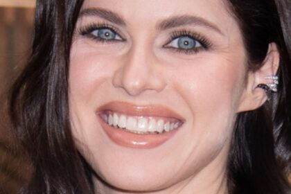 Alexandra Daddario Pumping Iron In Bikini Told ‘Pretty Eyes Not Her Only Asset’