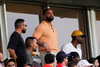 Barking & Porn Stars: Here Are The Top Moments From Drake's 20-v-1 Stream