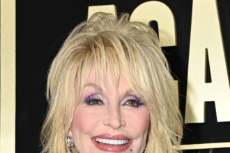 CNN Makes ‘Embarrassing’ Dolly Parton Blunder During Coverage Of Her Death