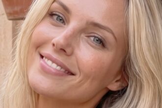 Deanna Ritter Dangling From Monkey Bars In String Bikini Offers ‘Easy Access’