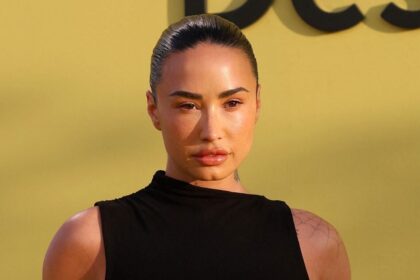 Demi Lovato Riding A Jet Ski In Her String Bikini Shows Junk In The Trunk