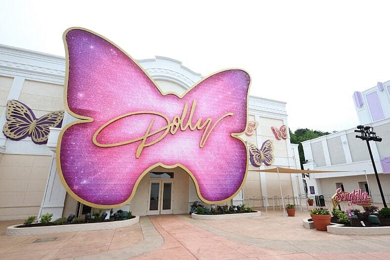 Dollywood Reveals Dolly Parton’s Final Wish For The Park After Her Death