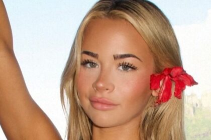 Emily Elizabeth ‘Showing The Goods’ In Tiny Blue Bikini Told She’s ‘Too Hot’
