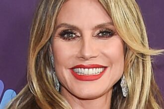 Heidi Klum Running In Wet Bikini Shows Off Her ‘Scrambled Eggs’