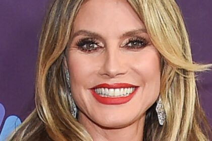 Heidi Klum Running In Wet Bikini Shows Off Her ‘Scrambled Eggs’