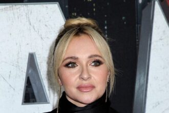 James Blunt Attempts To Rule Himself Out Of Hayden Panettiere’s Viral Yacht Encounter Theories