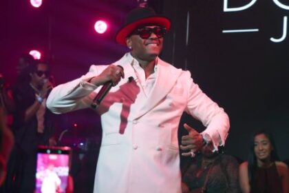 Looney Croons: Donell Jones Gets Meme’d To SweeeetLiddleDeeeeDoooDeeee Hell Over Shaky VERZUZ Vocals, Sparks Hoots, Hollers & Hilarity Across Social Media