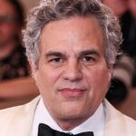 Marisa Tomei Stands With Mark Ruffalo Amid Antisemitism Controversy