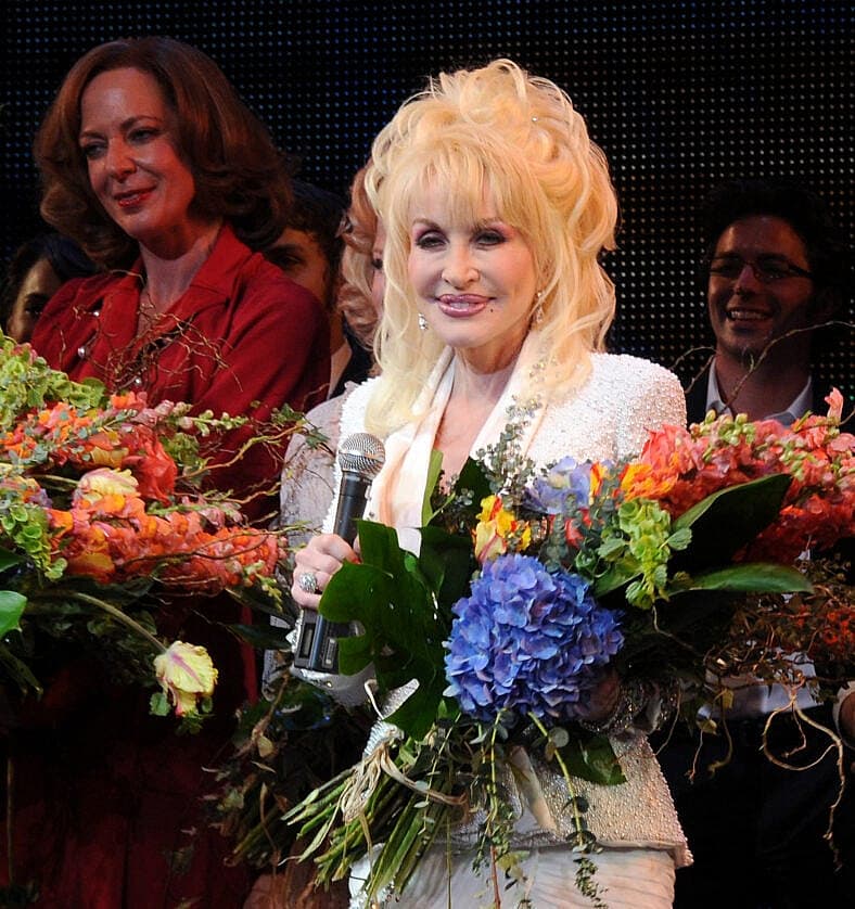 Nashville Governor Breaks Silence After Dolly Parton Fans Started A Petition