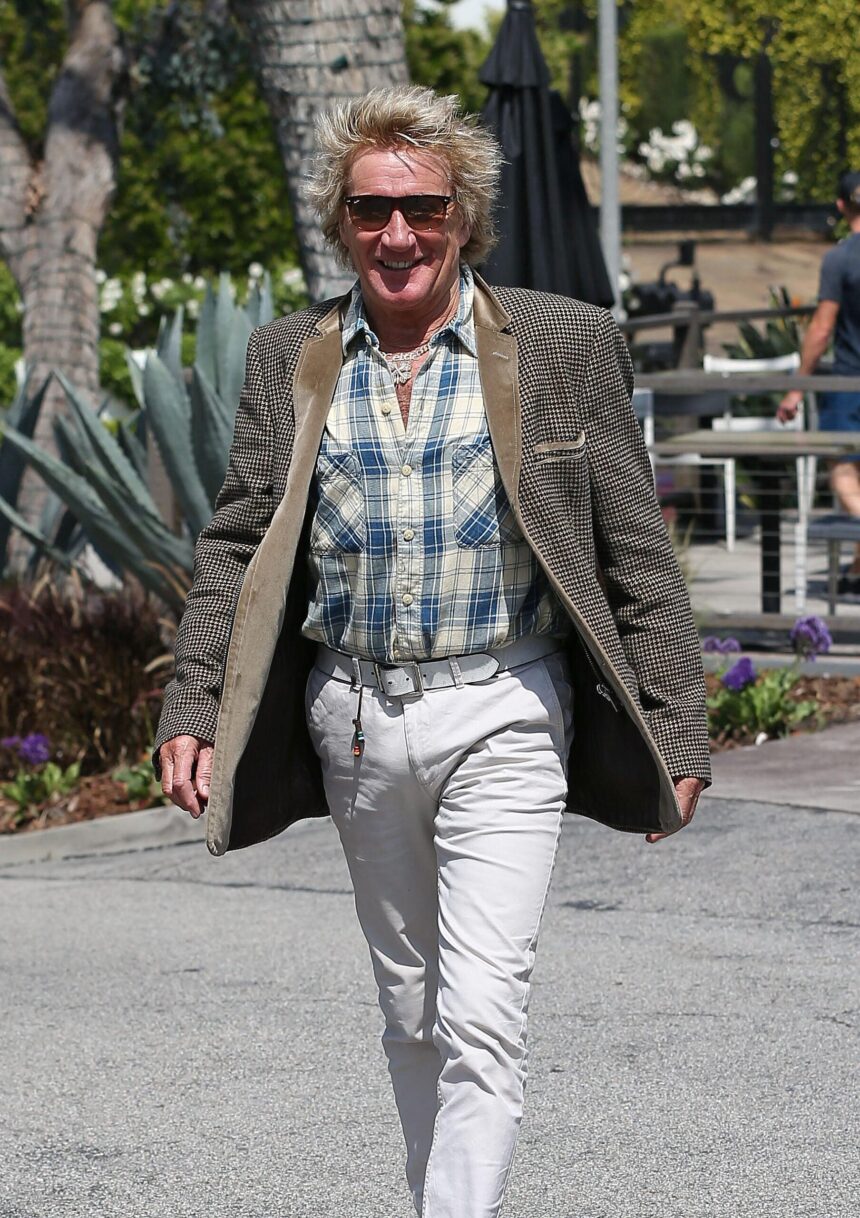 Rod Stewart Opts Out Of Ongoing Tour As Health Issues Lead To Heart Surgery: ‘Deeply Disappointed’