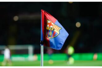 Three players return to Barcelona