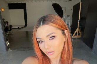 Travis Barker’s Stepdaughter Atiana De La Hoya Serves Peachy Bikini Perfection