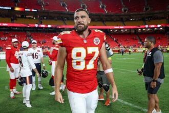 Travis Kelce’s Training Camp Photo Sparks Body-Shaming Debate Online