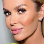 Amanda Holden Does 'Business' On Tiptoes In Bikini
