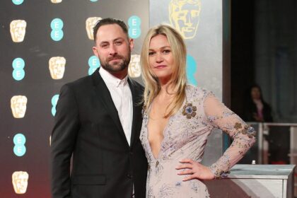 Juilliard Cheers On Julia Stiles Ahead Of ‘DWTS’ Premiere