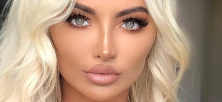 Lindsey Pelas Highlights Her ‘Organic Melons’ In Plunging Swimsuit On A Swing