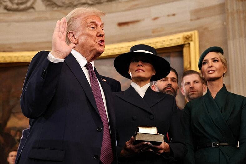 Melania Trump’s Relationship With Husband Reportedly ‘Not In A Healthy Place’ As Expert Reveals Telling Details